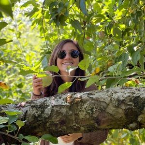 Meet your Posher, Olivia